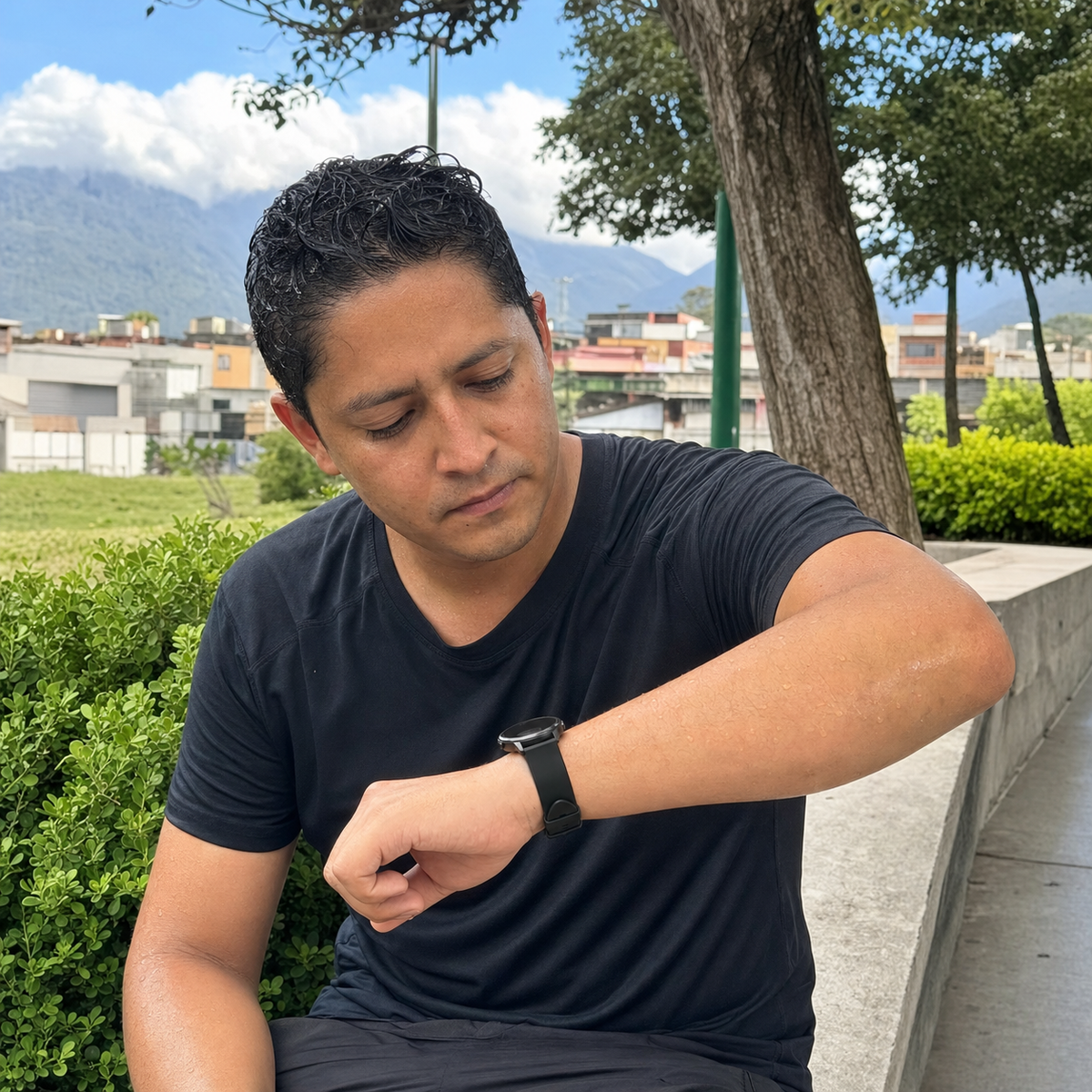 Personas mostrando Smartwatch Ultra
